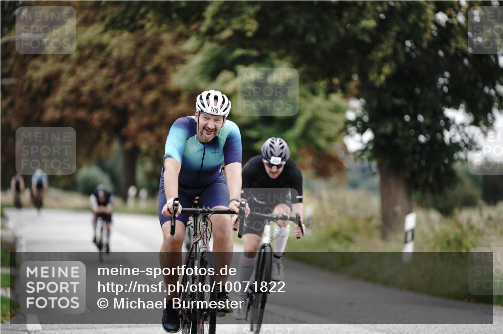30.08.2026 - Elbe Triathlon Hamburg Michael Burmester http://msf.ph/oto/10071822 30.08.2026 10:08:44 Radfahren 425, 634, 686, 709, 736, 792 meine-sportfotos.de