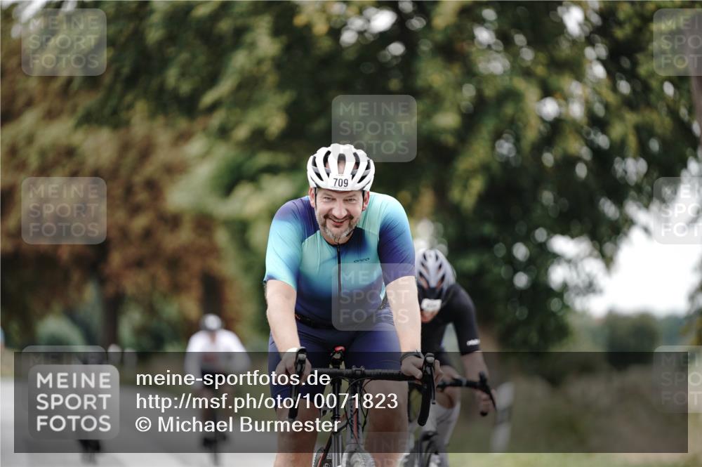 30.08.2026 - Elbe Triathlon Hamburg Michael Burmester http://msf.ph/oto/10071823 30.08.2026 10:08:45 Radfahren 425, 634, 686, 709, 736, 792 meine-sportfotos.de