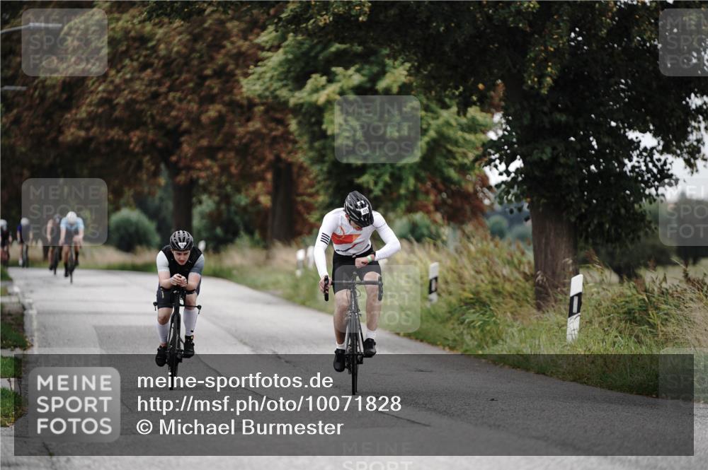 30.08.2026 - Elbe Triathlon Hamburg Michael Burmester http://msf.ph/oto/10071828 30.08.2026 10:08:46 Radfahren 425, 634, 686, 709, 792 meine-sportfotos.de