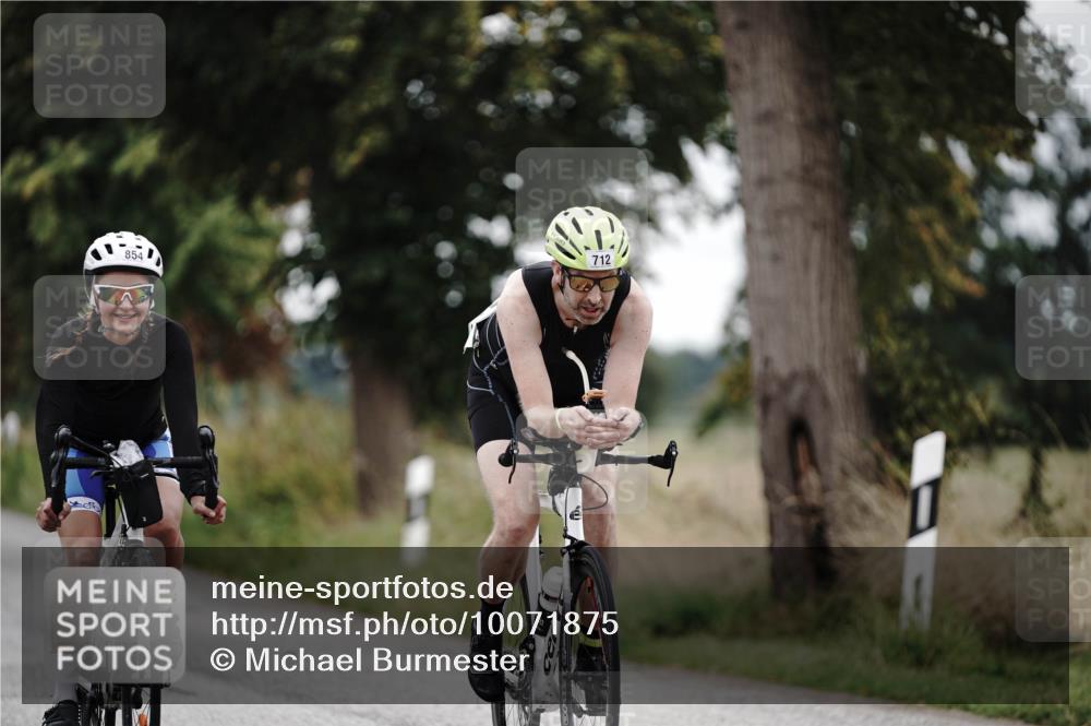 30.08.2026 - Elbe Triathlon Hamburg Michael Burmester http://msf.ph/oto/10071875 30.08.2026 10:09:13 Radfahren 443, 514, 712, 854, 861 meine-sportfotos.de