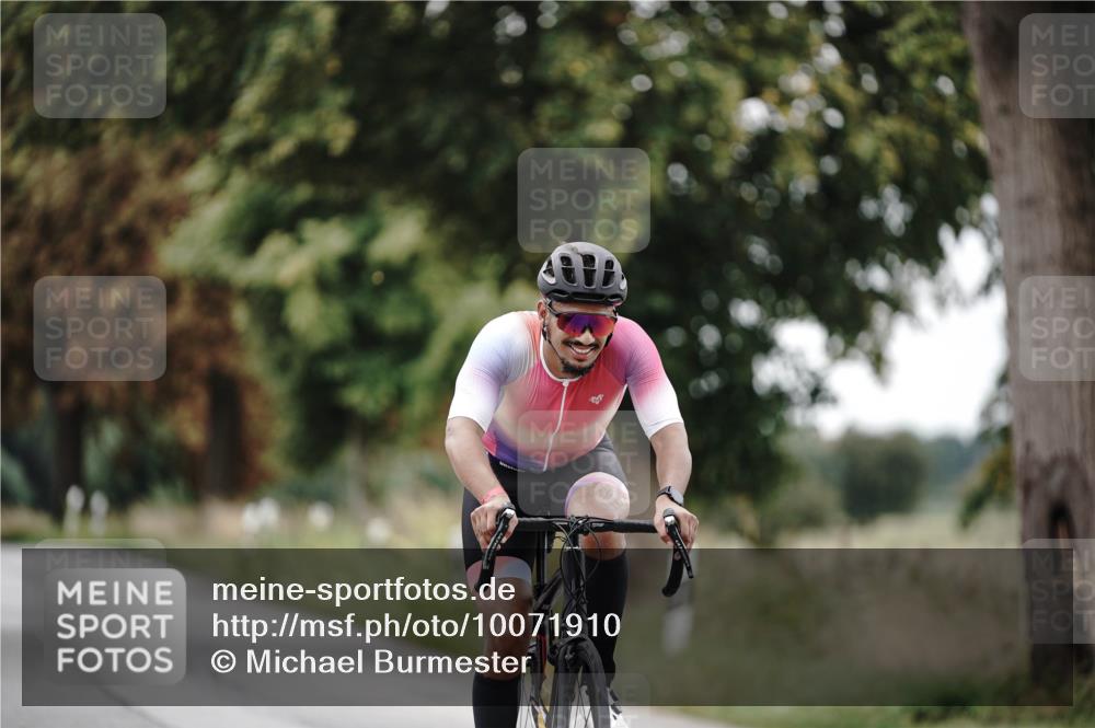 30.08.2026 - Elbe Triathlon Hamburg Michael Burmester http://msf.ph/oto/10071910 30.08.2026 10:09:27 Radfahren 632, 867 meine-sportfotos.de