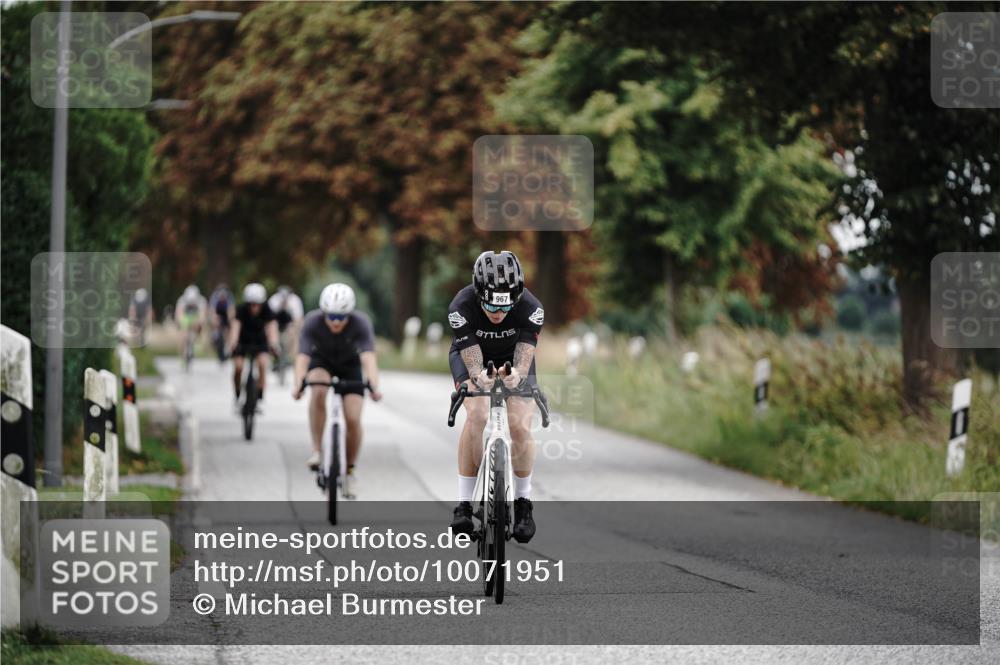 30.08.2026 - Elbe Triathlon Hamburg Michael Burmester http://msf.ph/oto/10071951 30.08.2026 10:10:00 Radfahren 415, 858, 865, 967 meine-sportfotos.de