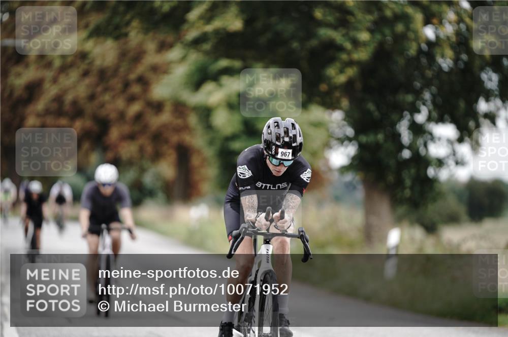 30.08.2026 - Elbe Triathlon Hamburg Michael Burmester http://msf.ph/oto/10071952 30.08.2026 10:10:01 Radfahren 408, 415, 865, 967 meine-sportfotos.de