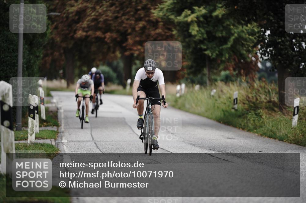 30.08.2026 - Elbe Triathlon Hamburg Michael Burmester http://msf.ph/oto/10071970 30.08.2026 10:10:07 Radfahren 408, 516, 642, 855, 865 meine-sportfotos.de