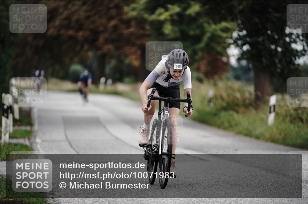 30.08.2026 - Elbe Triathlon Hamburg Michael Burmester http://msf.ph/oto/10071983 30.08.2026 10:10:15 Radfahren 628, 642, 840, 855 meine-sportfotos.de