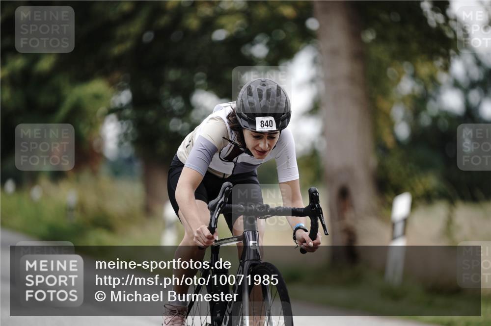 30.08.2026 - Elbe Triathlon Hamburg Michael Burmester http://msf.ph/oto/10071985 30.08.2026 10:10:16 Radfahren 628, 642, 840 meine-sportfotos.de