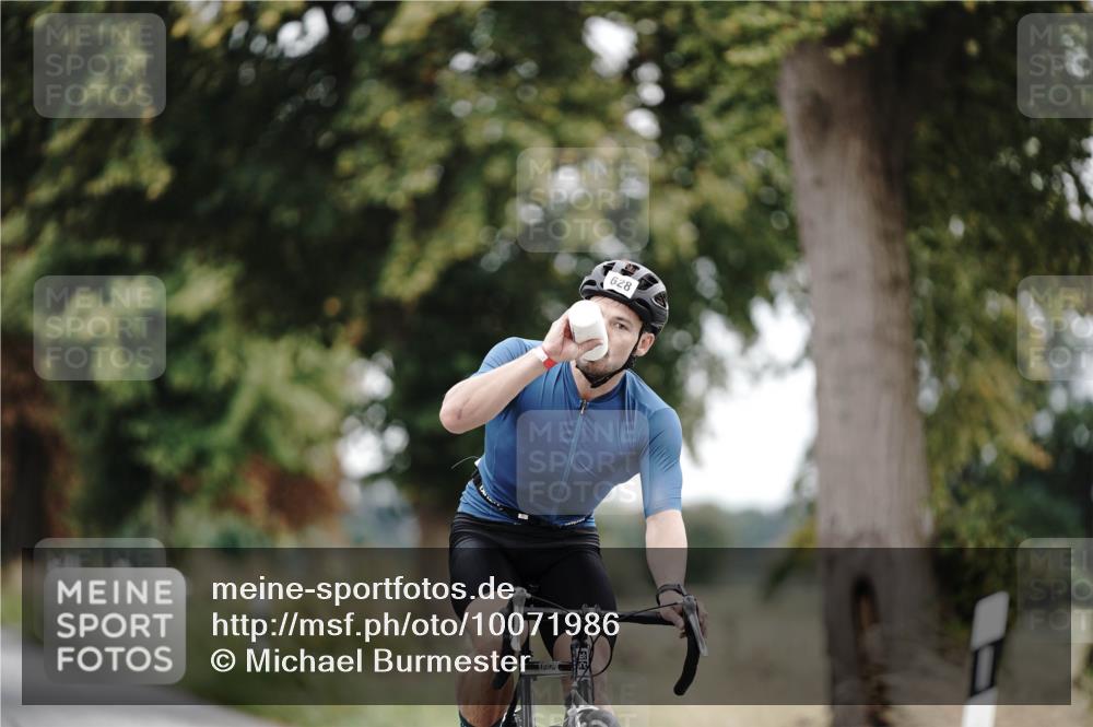 30.08.2026 - Elbe Triathlon Hamburg Michael Burmester http://msf.ph/oto/10071986 30.08.2026 10:10:22 Radfahren 418, 583, 628 meine-sportfotos.de