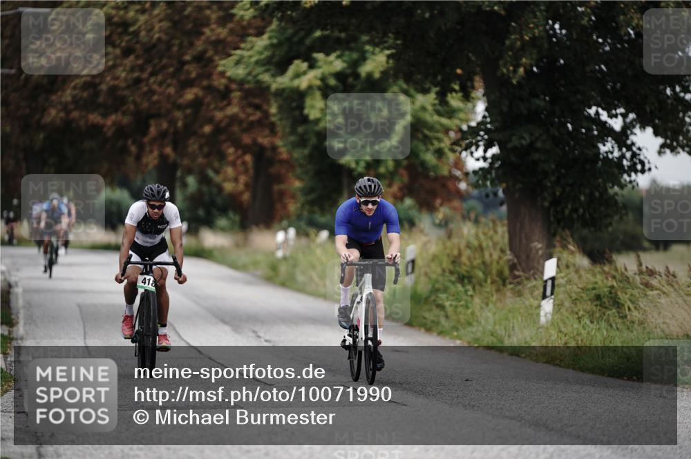 30.08.2026 - Elbe Triathlon Hamburg Michael Burmester http://msf.ph/oto/10071990 30.08.2026 10:10:25 Radfahren 418, 583, 628, 714 meine-sportfotos.de