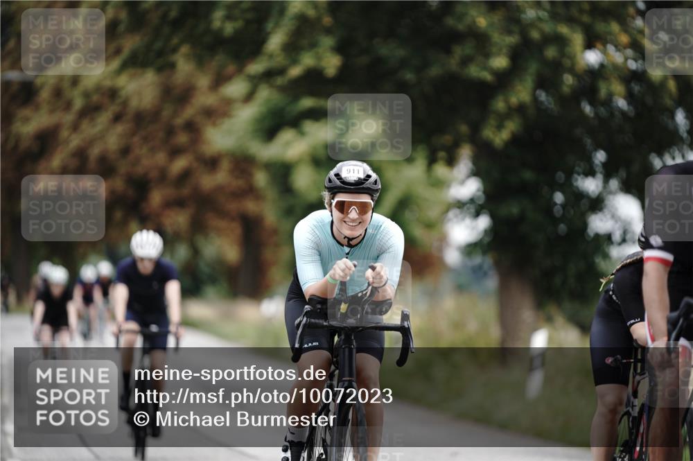 30.08.2026 - Elbe Triathlon Hamburg Michael Burmester http://msf.ph/oto/10072023 30.08.2026 10:10:39 Radfahren 419, 462, 541, 658, 789, 849, 856, 911, 933, 960 meine-sportfotos.de