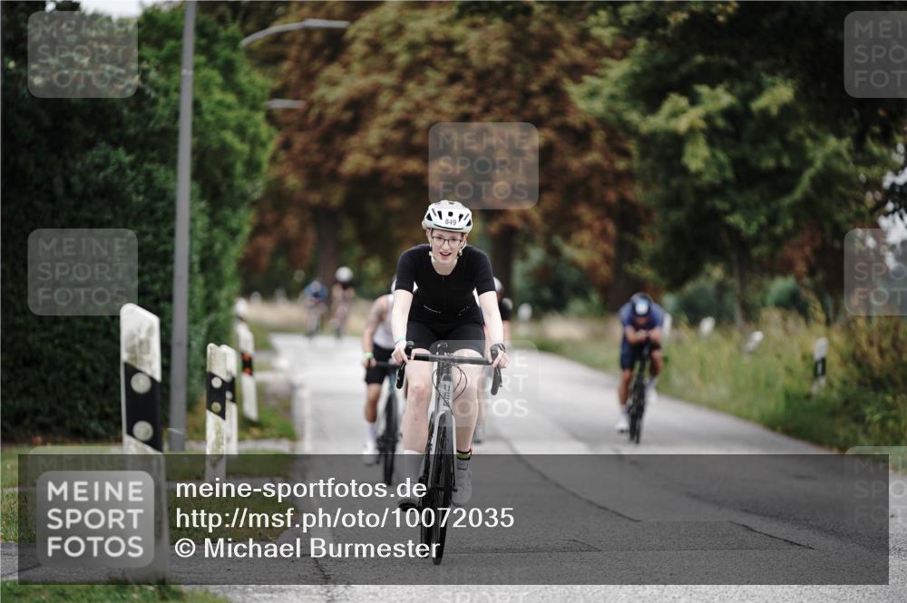 30.08.2026 - Elbe Triathlon Hamburg Michael Burmester http://msf.ph/oto/10072035 30.08.2026 10:10:42 Radfahren 419, 462, 541, 658, 849, 856, 911, 933, 960 meine-sportfotos.de