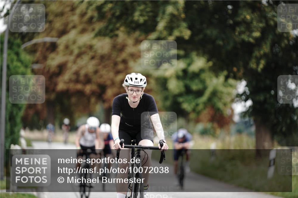 30.08.2026 - Elbe Triathlon Hamburg Michael Burmester http://msf.ph/oto/10072038 30.08.2026 10:10:43 Radfahren 419, 541, 658, 849, 856, 933, 960 meine-sportfotos.de