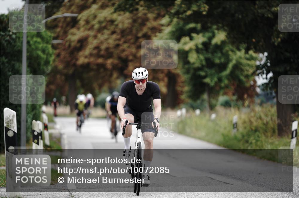 30.08.2026 - Elbe Triathlon Hamburg Michael Burmester http://msf.ph/oto/10072085 30.08.2026 10:11:09 Radfahren 364, 617, 729, 749, 927 meine-sportfotos.de