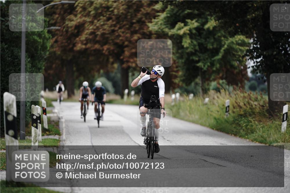 30.08.2026 - Elbe Triathlon Hamburg Michael Burmester http://msf.ph/oto/10072123 30.08.2026 10:11:28 Radfahren 557, 621, 713, 741, 808 meine-sportfotos.de