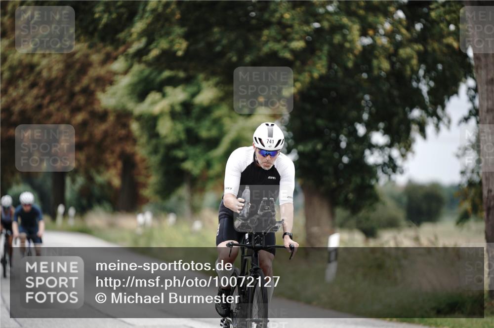 30.08.2026 - Elbe Triathlon Hamburg Michael Burmester http://msf.ph/oto/10072127 30.08.2026 10:11:30 Radfahren 557, 713, 741, 808 meine-sportfotos.de