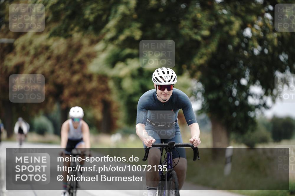 30.08.2026 - Elbe Triathlon Hamburg Michael Burmester http://msf.ph/oto/10072135 30.08.2026 10:11:33 Radfahren 557, 741, 808 meine-sportfotos.de
