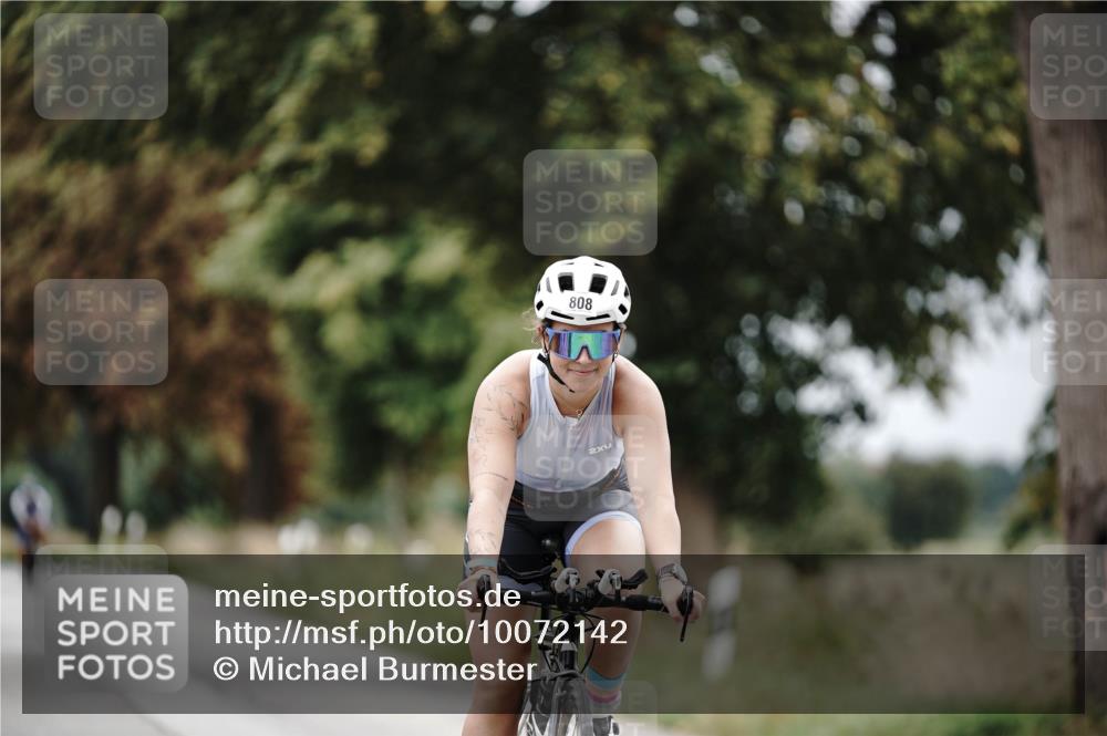 30.08.2026 - Elbe Triathlon Hamburg Michael Burmester http://msf.ph/oto/10072142 30.08.2026 10:11:35 Radfahren 557, 678, 808, 907 meine-sportfotos.de
