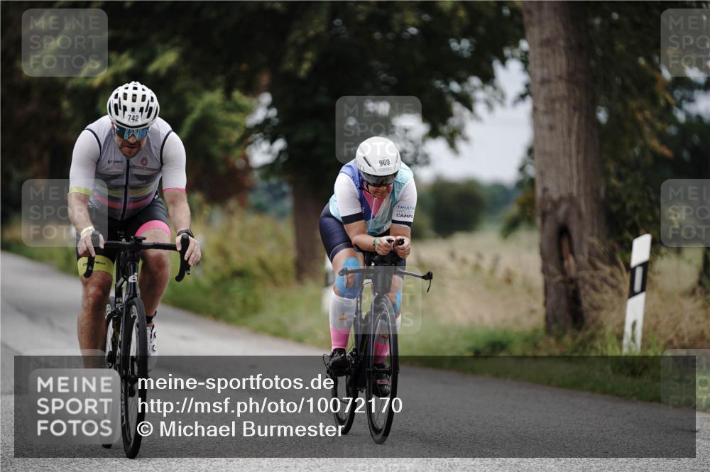 30.08.2026 - Elbe Triathlon Hamburg Michael Burmester http://msf.ph/oto/10072170 30.08.2026 10:12:03 Radfahren 711, 742, 757, 843, 969 meine-sportfotos.de