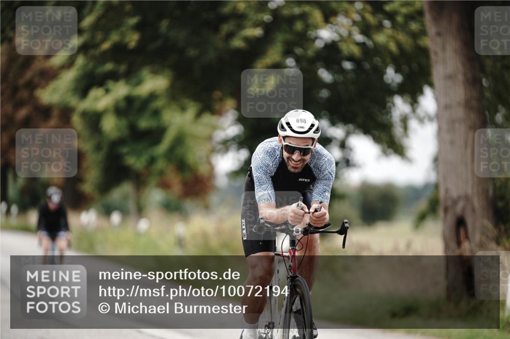 30.08.2026 - Elbe Triathlon Hamburg Michael Burmester http://msf.ph/oto/10072194 30.08.2026 10:12:13 Radfahren 400, 665, 698, 710, 853, 980 meine-sportfotos.de