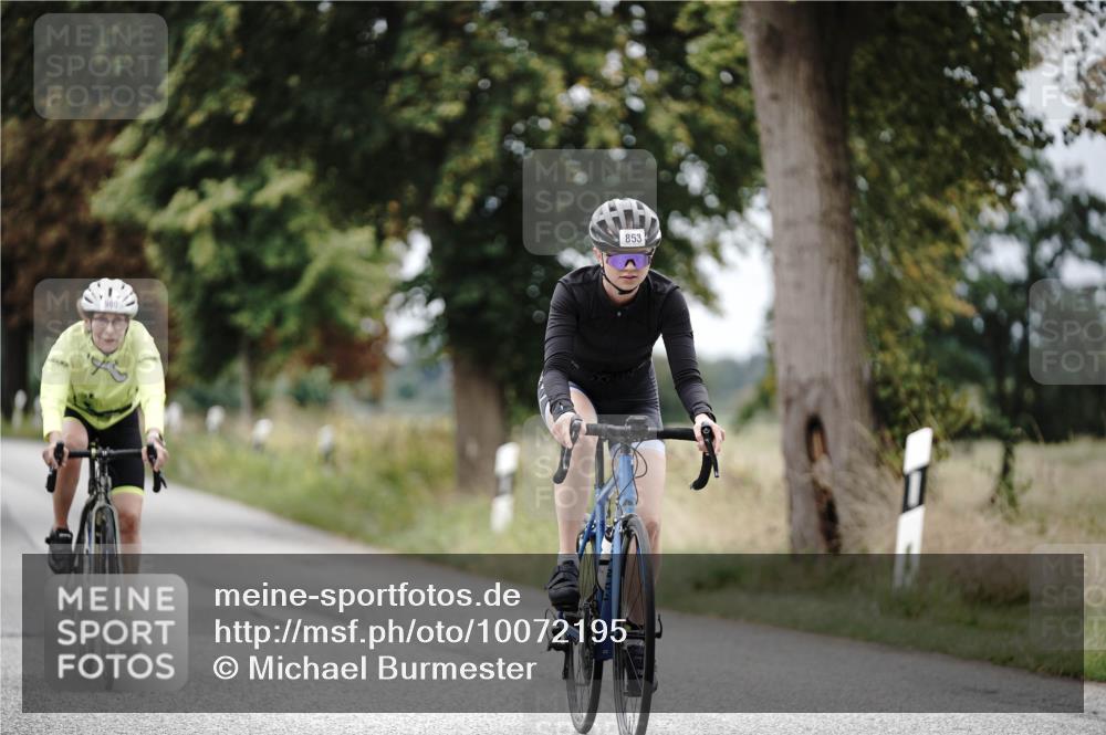 30.08.2026 - Elbe Triathlon Hamburg Michael Burmester http://msf.ph/oto/10072195 30.08.2026 10:12:16 Radfahren 488, 698, 710, 853, 980 meine-sportfotos.de