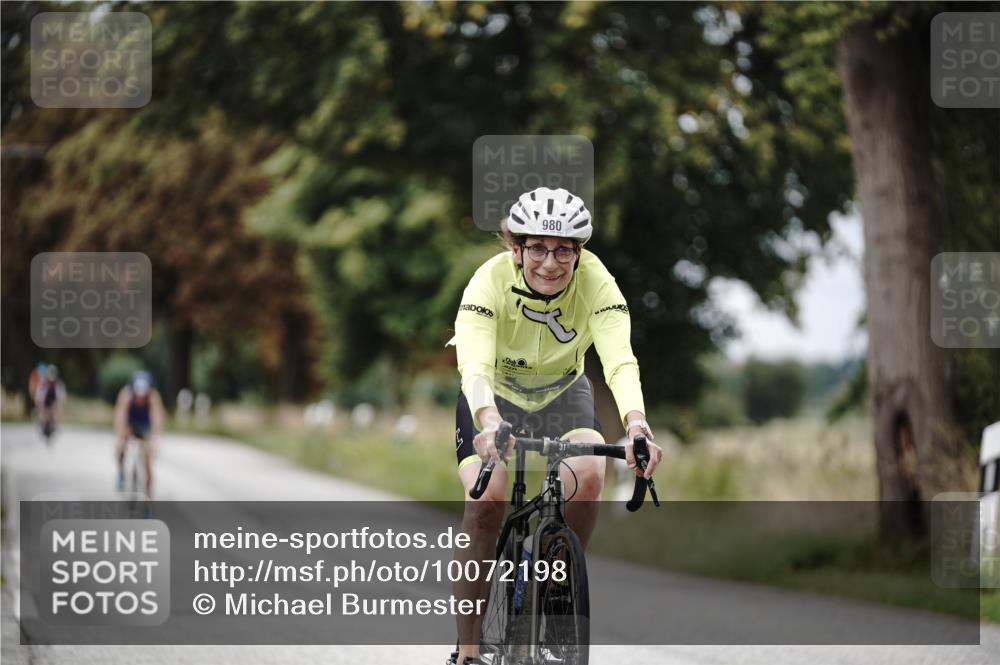 30.08.2026 - Elbe Triathlon Hamburg Michael Burmester http://msf.ph/oto/10072198 30.08.2026 10:12:17 Radfahren 488, 710, 853, 980 meine-sportfotos.de