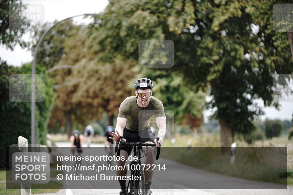 30.08.2026 - Elbe Triathlon Hamburg Michael Burmester http://msf.ph/oto/10072214 30.08.2026 10:12:30 Radfahren 437, 569, 734, 902, 939, 976 meine-sportfotos.de