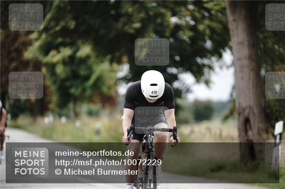 30.08.2026 - Elbe Triathlon Hamburg Michael Burmester http://msf.ph/oto/10072229 30.08.2026 10:12:47 Radfahren 410, 657, 779, 983 meine-sportfotos.de