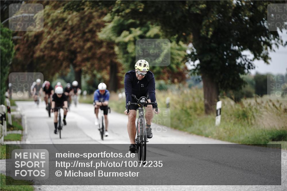 30.08.2026 - Elbe Triathlon Hamburg Michael Burmester http://msf.ph/oto/10072235 30.08.2026 10:12:53 Radfahren 537, 657, 664, 669, 722, 813 meine-sportfotos.de