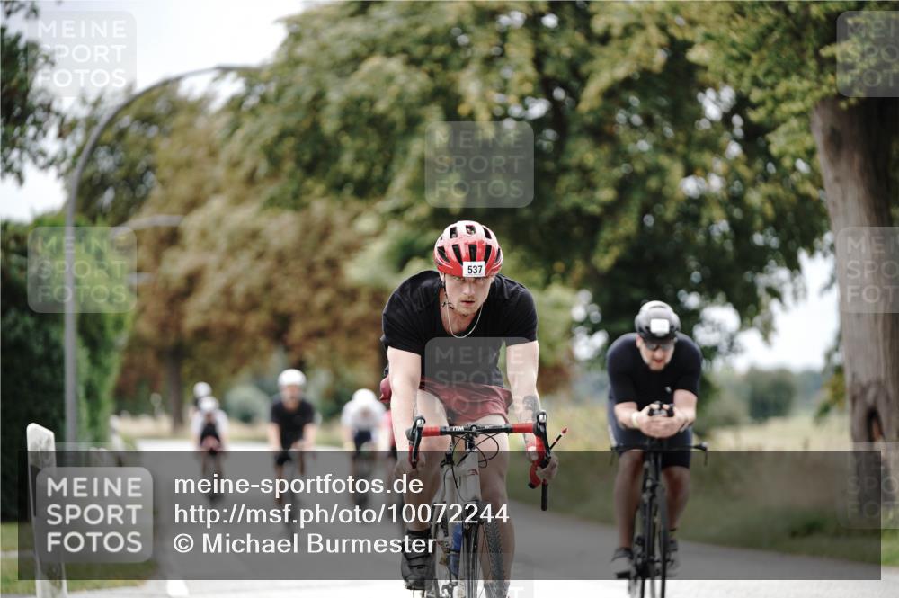30.08.2026 - Elbe Triathlon Hamburg Michael Burmester http://msf.ph/oto/10072244 30.08.2026 10:12:59 Radfahren 441, 537, 664, 669, 722, 728, 813, 872, 883 meine-sportfotos.de