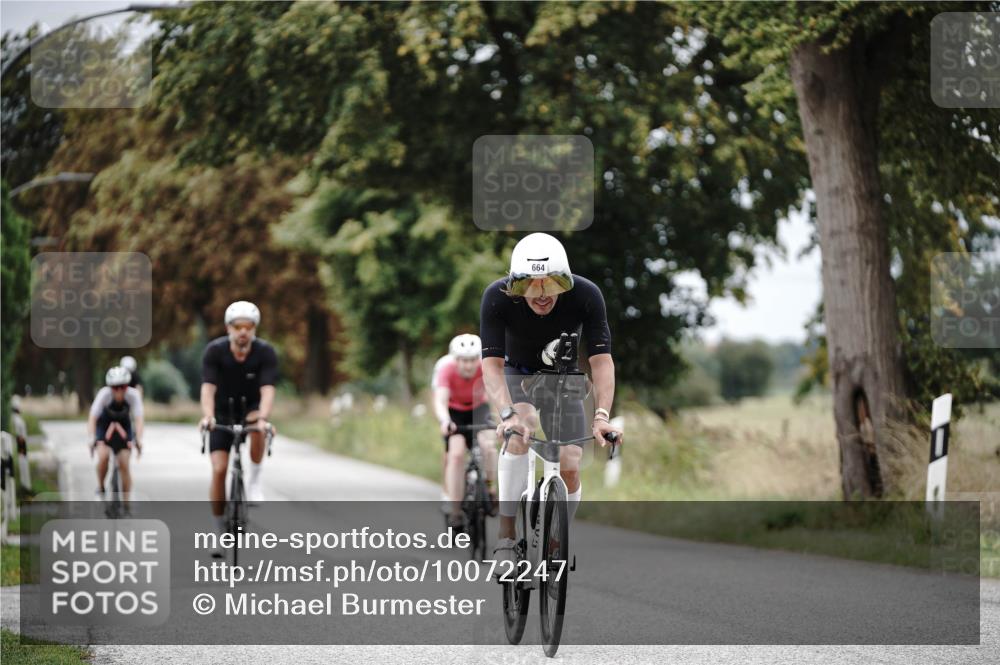 30.08.2026 - Elbe Triathlon Hamburg Michael Burmester http://msf.ph/oto/10072247 30.08.2026 10:13:00 Radfahren 441, 537, 664, 722, 728, 797, 872, 883 meine-sportfotos.de