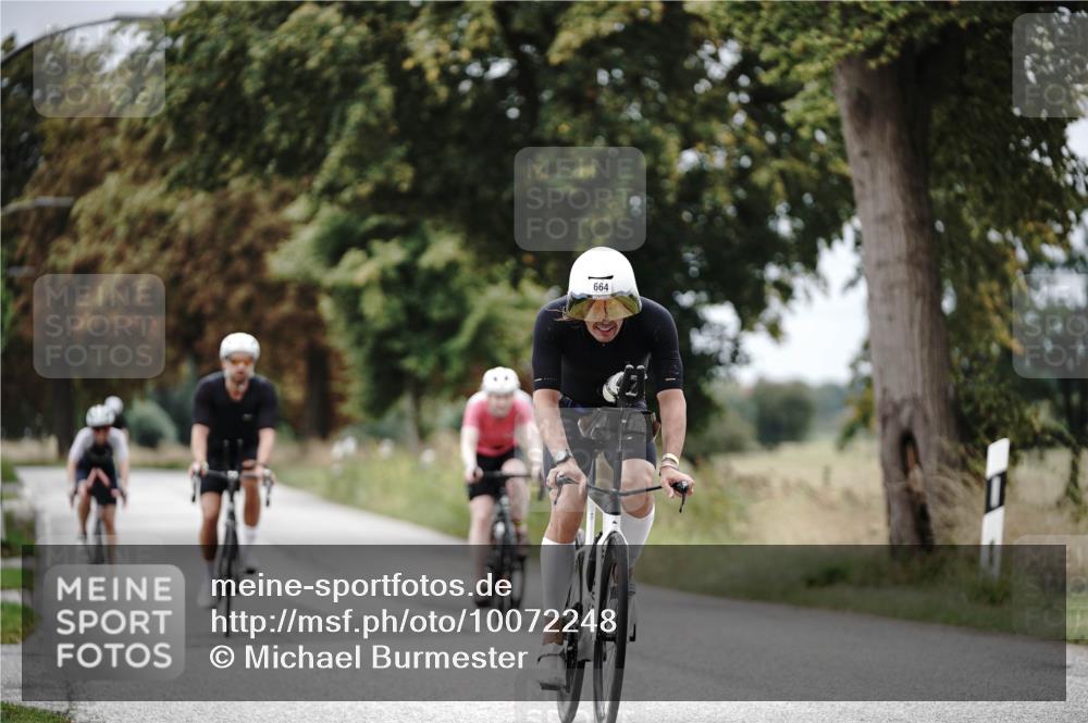 30.08.2026 - Elbe Triathlon Hamburg Michael Burmester http://msf.ph/oto/10072248 30.08.2026 10:13:00 Radfahren 441, 537, 664, 722, 728, 797, 872, 883 meine-sportfotos.de