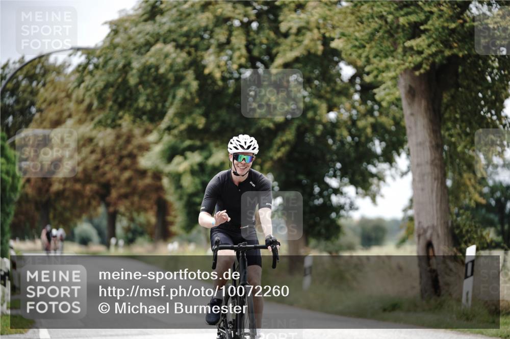 30.08.2026 - Elbe Triathlon Hamburg Michael Burmester http://msf.ph/oto/10072260 30.08.2026 10:13:07 Radfahren 797 meine-sportfotos.de