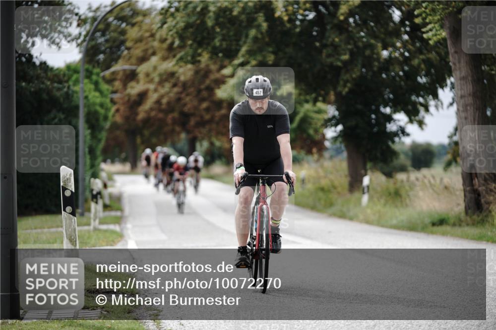 30.08.2026 - Elbe Triathlon Hamburg Michael Burmester http://msf.ph/oto/10072270 30.08.2026 10:13:19 Radfahren 457, 505, 526, 590, 619, 643, 656, 752, 950 meine-sportfotos.de