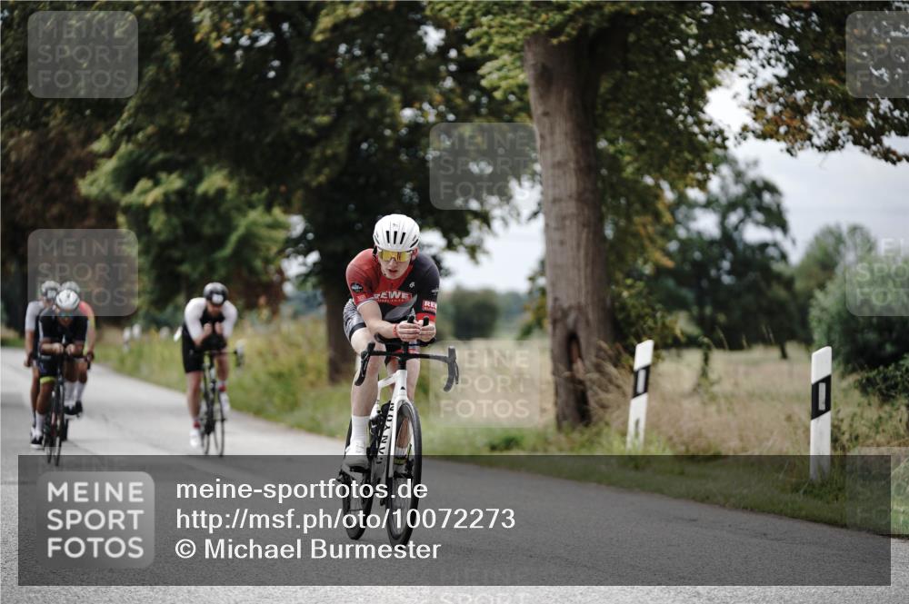 30.08.2026 - Elbe Triathlon Hamburg Michael Burmester http://msf.ph/oto/10072273 30.08.2026 10:13:23 Radfahren 505, 526, 619, 643, 752, 887 meine-sportfotos.de