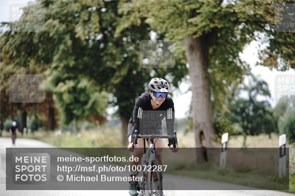 30.08.2026 - Elbe Triathlon Hamburg Michael Burmester http://msf.ph/oto/10072287 30.08.2026 10:13:29 Radfahren 655, 752, 887, 926 meine-sportfotos.de