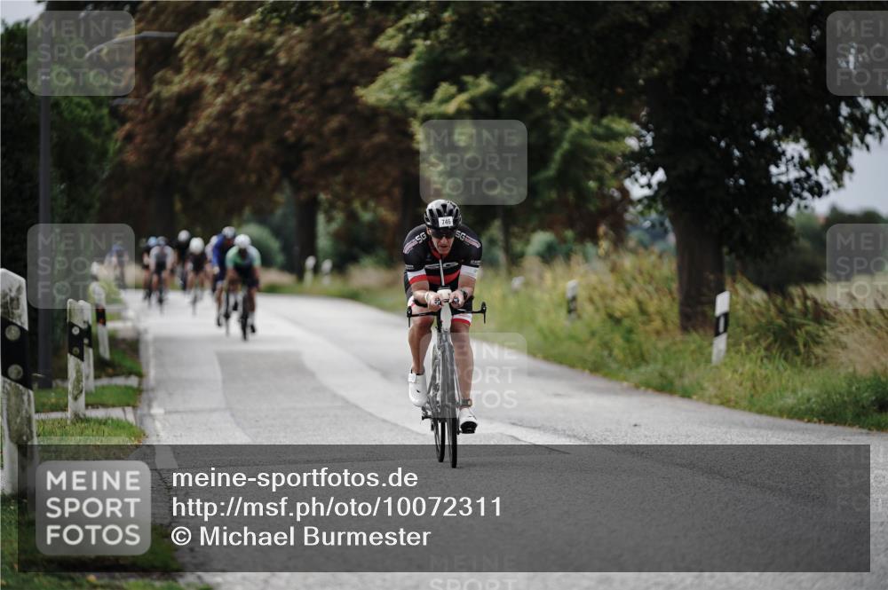30.08.2026 - Elbe Triathlon Hamburg Michael Burmester http://msf.ph/oto/10072311 30.08.2026 10:13:51 Radfahren 612, 746, 886 meine-sportfotos.de
