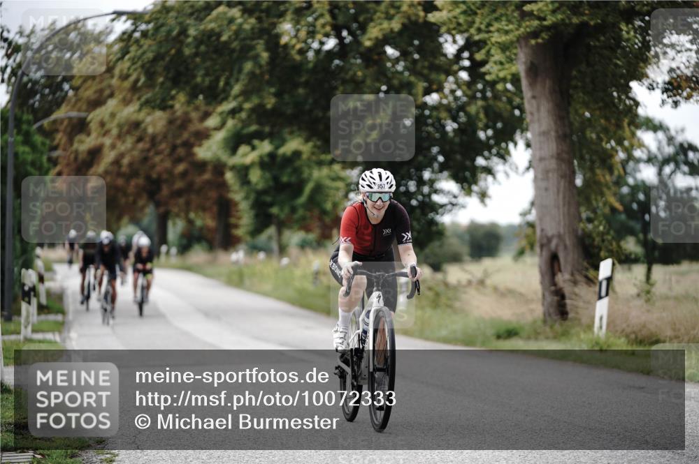 30.08.2026 - Elbe Triathlon Hamburg Michael Burmester http://msf.ph/oto/10072333 30.08.2026 10:14:22 Radfahren 720, 838, 880, 932, 957 meine-sportfotos.de