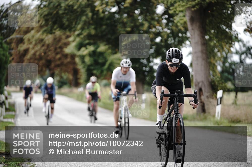 30.08.2026 - Elbe Triathlon Hamburg Michael Burmester http://msf.ph/oto/10072342 30.08.2026 10:14:29 Radfahren 506, 720, 750, 803, 838, 932, 944 meine-sportfotos.de