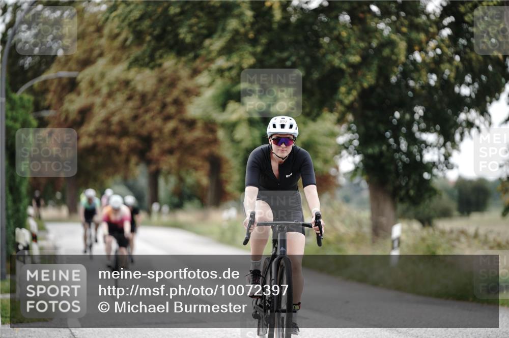 30.08.2026 - Elbe Triathlon Hamburg Michael Burmester http://msf.ph/oto/10072397 30.08.2026 10:15:22 Radfahren 513, 897, 919, 934 meine-sportfotos.de