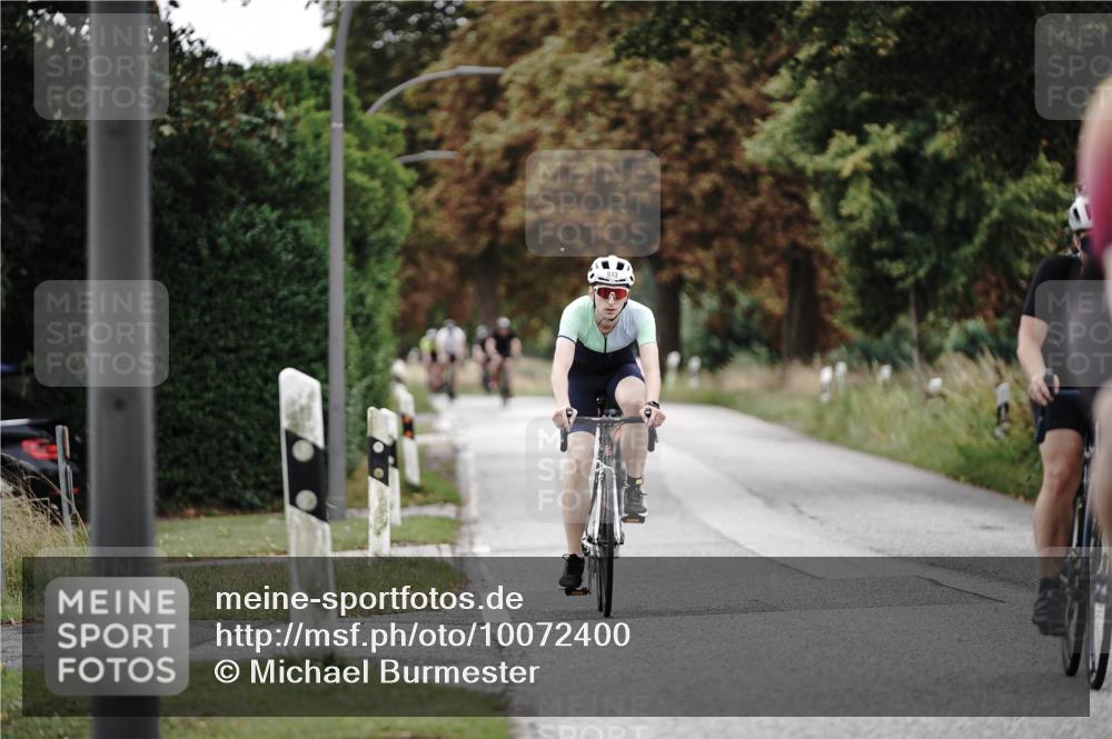 30.08.2026 - Elbe Triathlon Hamburg Michael Burmester http://msf.ph/oto/10072400 30.08.2026 10:15:26 Radfahren 513, 699, 810, 897, 919, 934 meine-sportfotos.de