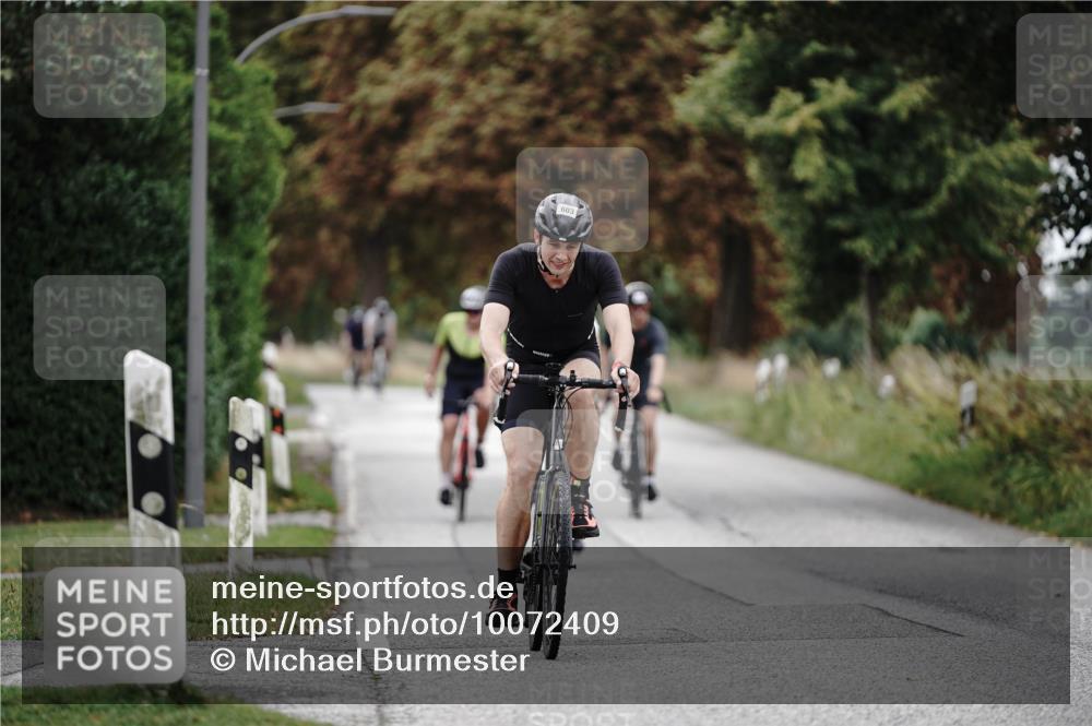 30.08.2026 - Elbe Triathlon Hamburg Michael Burmester http://msf.ph/oto/10072409 30.08.2026 10:15:36 Radfahren 403, 579, 580, 603 meine-sportfotos.de