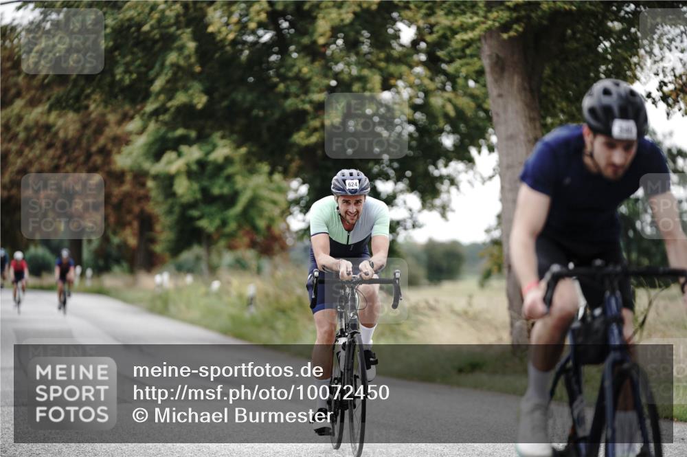 30.08.2026 - Elbe Triathlon Hamburg Michael Burmester http://msf.ph/oto/10072450 30.08.2026 10:16:09 Radfahren 540, 624, 874, 958 meine-sportfotos.de