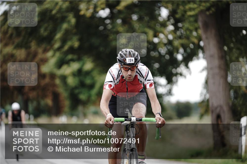 30.08.2026 - Elbe Triathlon Hamburg Michael Burmester http://msf.ph/oto/10072491 30.08.2026 10:16:49 Radfahren 429, 491, 724 meine-sportfotos.de