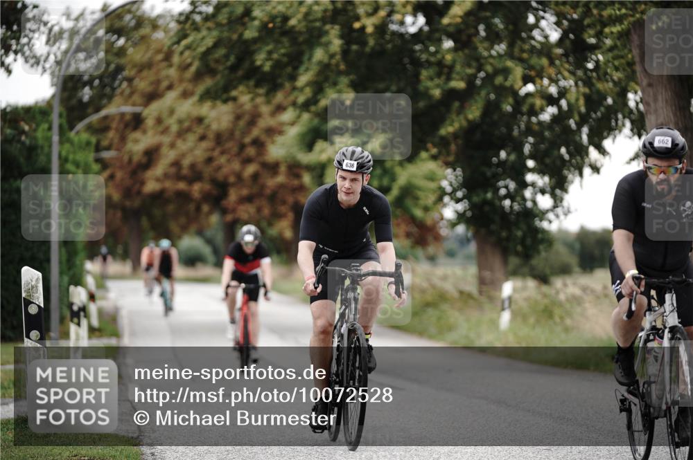 30.08.2026 - Elbe Triathlon Hamburg Michael Burmester http://msf.ph/oto/10072528 30.08.2026 10:17:27 Radfahren 558, 598, 620, 636, 662, 704 meine-sportfotos.de