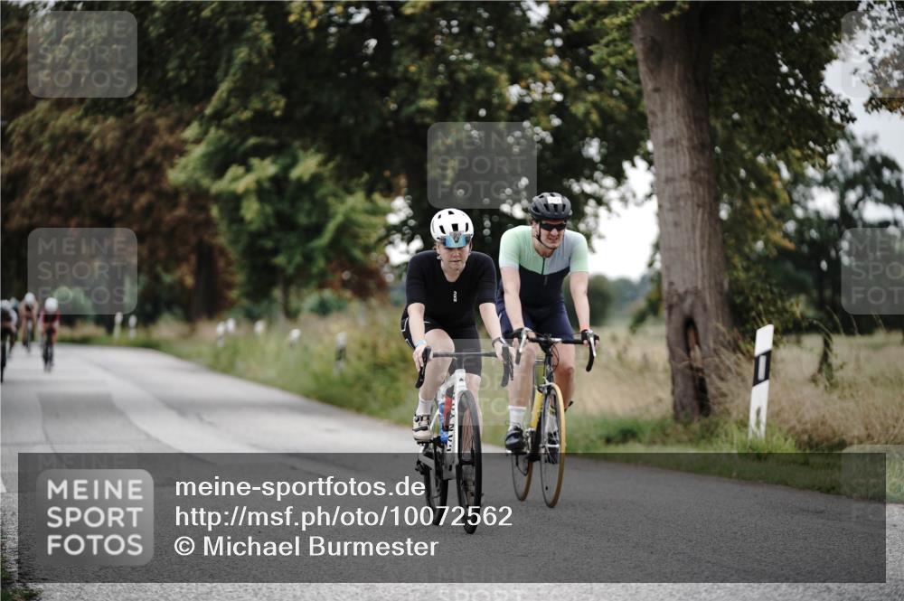 30.08.2026 - Elbe Triathlon Hamburg Michael Burmester http://msf.ph/oto/10072562 30.08.2026 10:18:19 Radfahren 475, 831, 864, 900, 953 meine-sportfotos.de