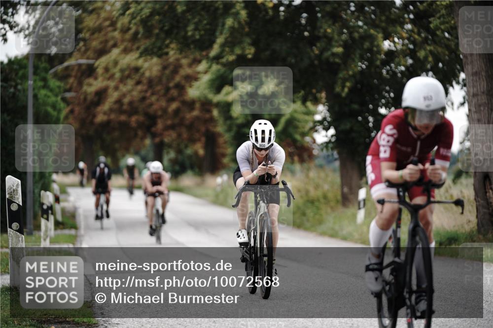 30.08.2026 - Elbe Triathlon Hamburg Michael Burmester http://msf.ph/oto/10072568 30.08.2026 10:18:26 Radfahren 556, 571, 618, 725, 774, 900, 953 meine-sportfotos.de
