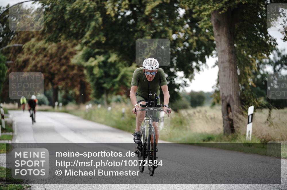 30.08.2026 - Elbe Triathlon Hamburg Michael Burmester http://msf.ph/oto/10072584 30.08.2026 10:18:33 Radfahren 556, 571, 618, 702, 774 meine-sportfotos.de