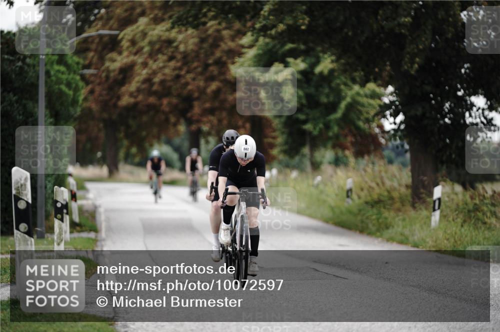 30.08.2026 - Elbe Triathlon Hamburg Michael Burmester http://msf.ph/oto/10072597 30.08.2026 10:18:51 Radfahren 568, 827, 882 meine-sportfotos.de