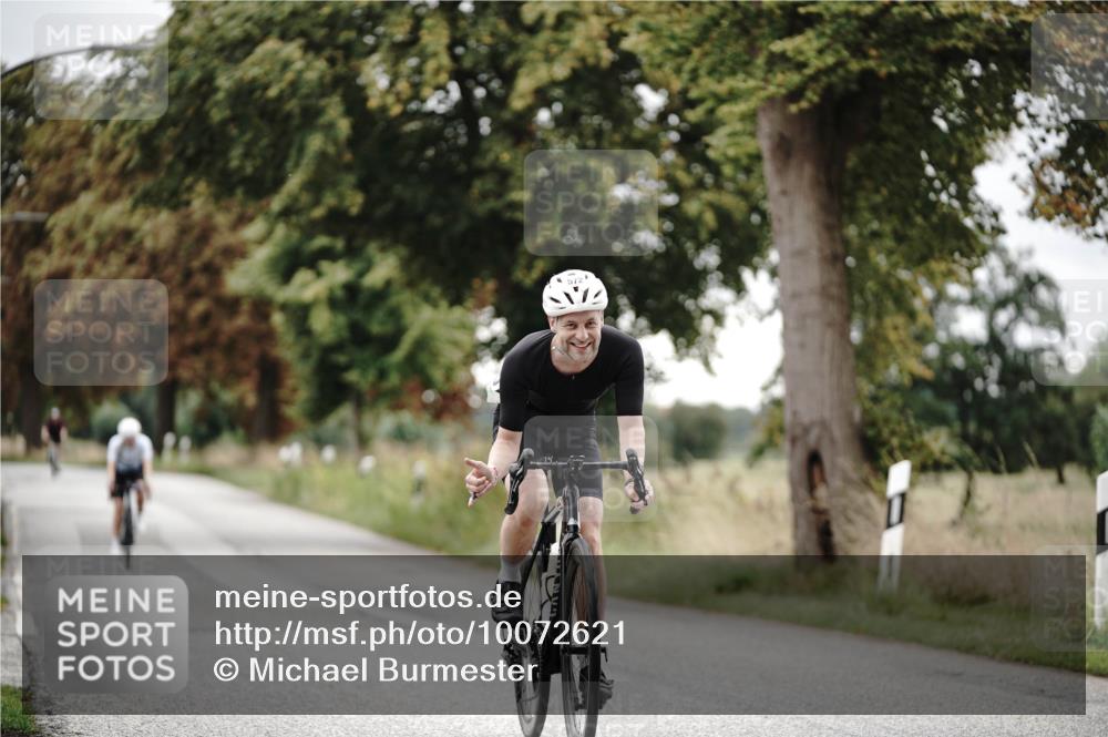 30.08.2026 - Elbe Triathlon Hamburg Michael Burmester http://msf.ph/oto/10072621 30.08.2026 10:19:30 Radfahren 572, 893 meine-sportfotos.de