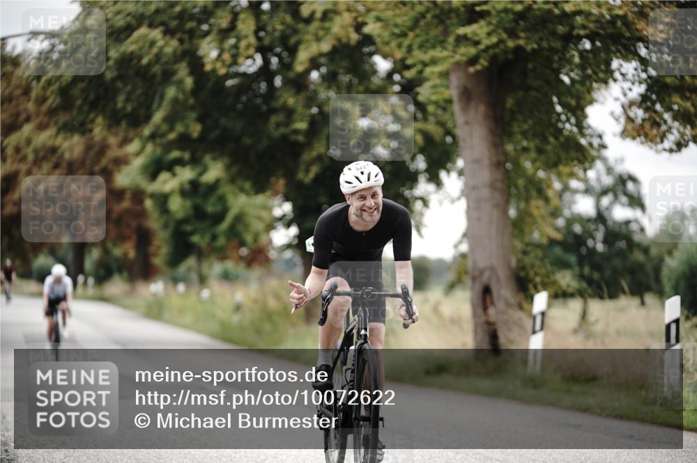 30.08.2026 - Elbe Triathlon Hamburg Michael Burmester http://msf.ph/oto/10072622 30.08.2026 10:19:31 Radfahren 572, 893 meine-sportfotos.de