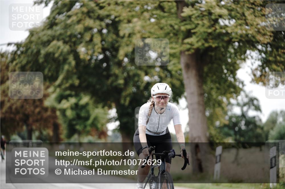 30.08.2026 - Elbe Triathlon Hamburg Michael Burmester http://msf.ph/oto/10072629 30.08.2026 10:19:34 Radfahren 893 meine-sportfotos.de